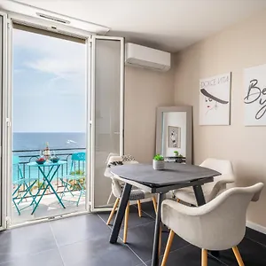 Le Balcon De La Baie Des Anges Apartment