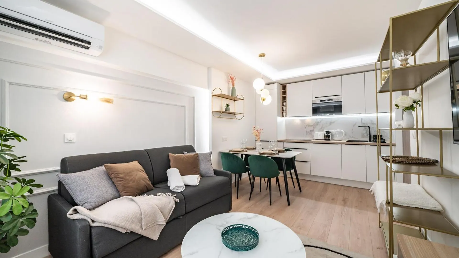 בוסוליי 1Mn Gare De Monaco - Joli Appartement - Au